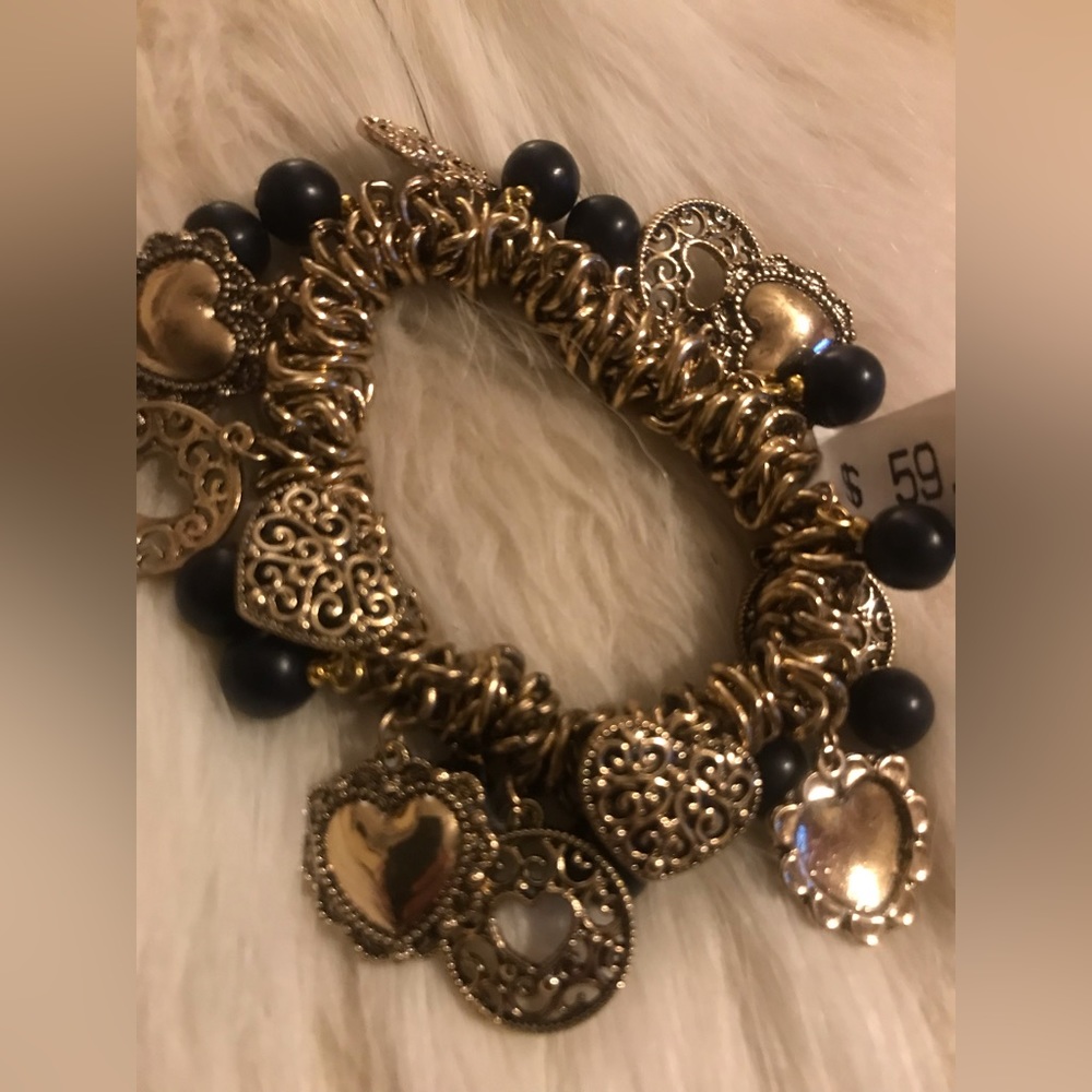 Ballet stretchable w/Blk onyx and hearts charm bracelet ) MSRP $59.95)